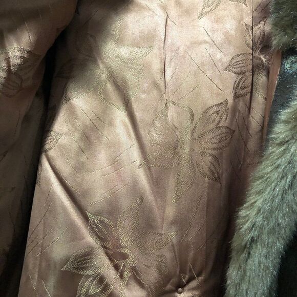 LYKAFUR Priscilla Modes Vintage 70s Faux Fur Coat - Picture 8 of 10